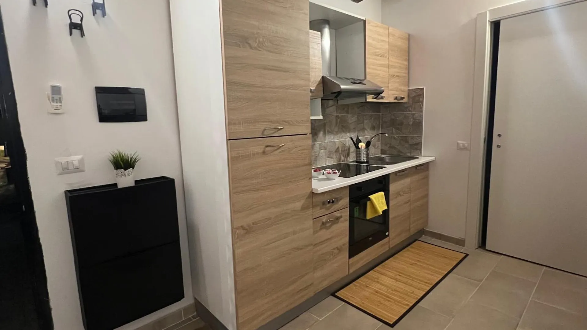 Mambo House Apartment Milan Italy