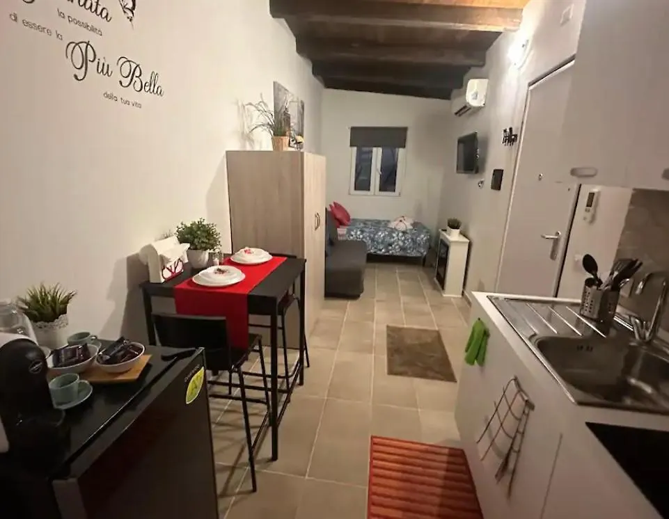 Mambo House Apartment Milan Italy